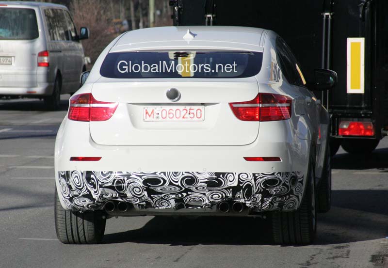 BMW X6 M spied in white color
