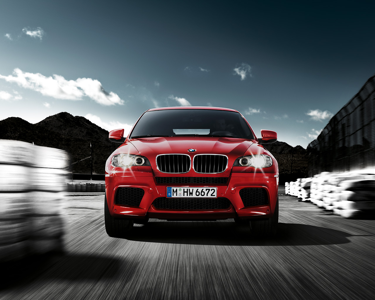 BMW X6 M Pictures