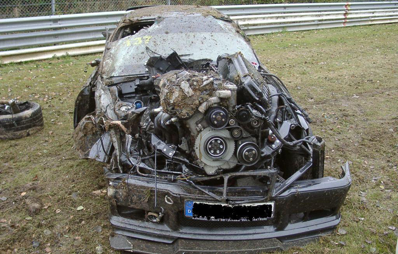 A BMW M3 E36 has found the end on Nurburgring