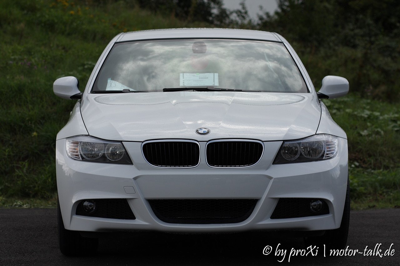 2009 BMW 3-Series Facelift in German Dealerships