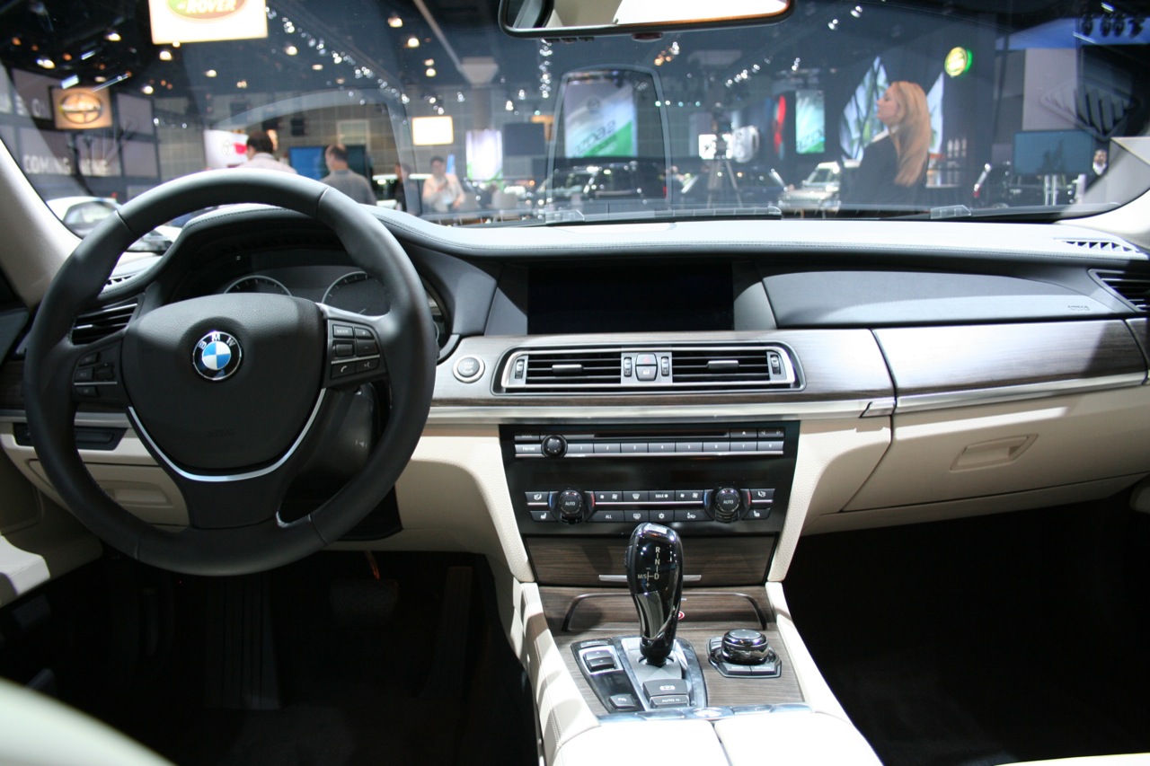 Interior Design Preview of BMW ActiveHybrid 7