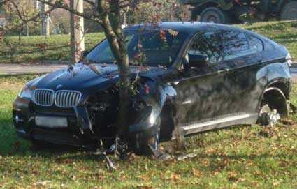 BMW X6 Crash