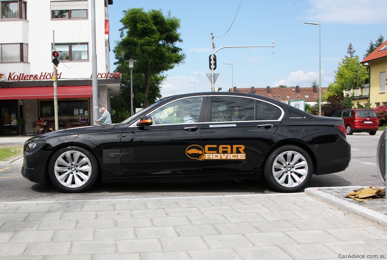 Spy Photos: 2013 BMW 7 Series facelift (F01) caught on the German streets