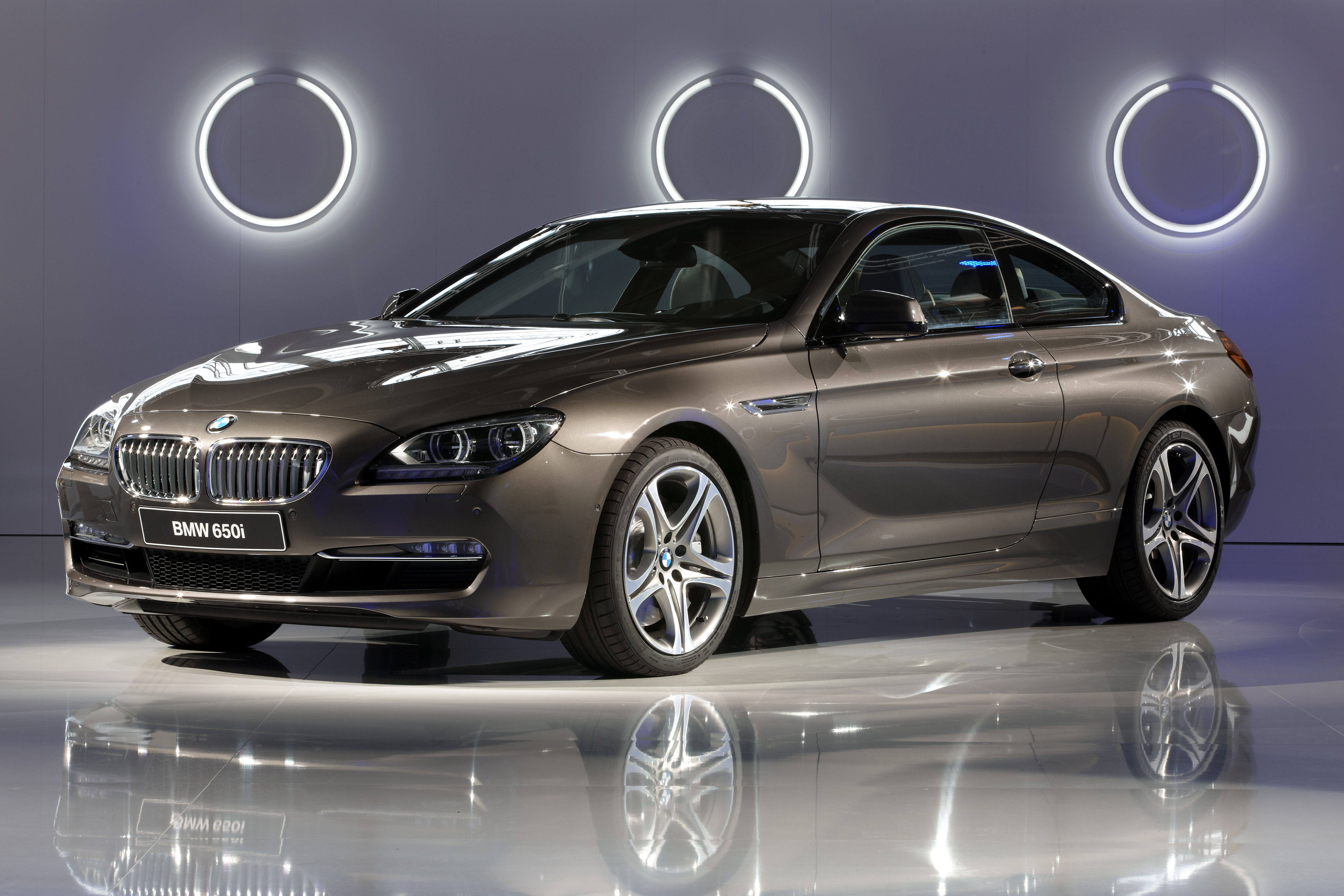 2012 BMW 6 Series receives the xDrive system and new 313HP Diesel Engine