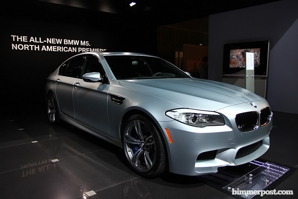2012 BMW M5 Frozen Silver seen at LA Motor Show