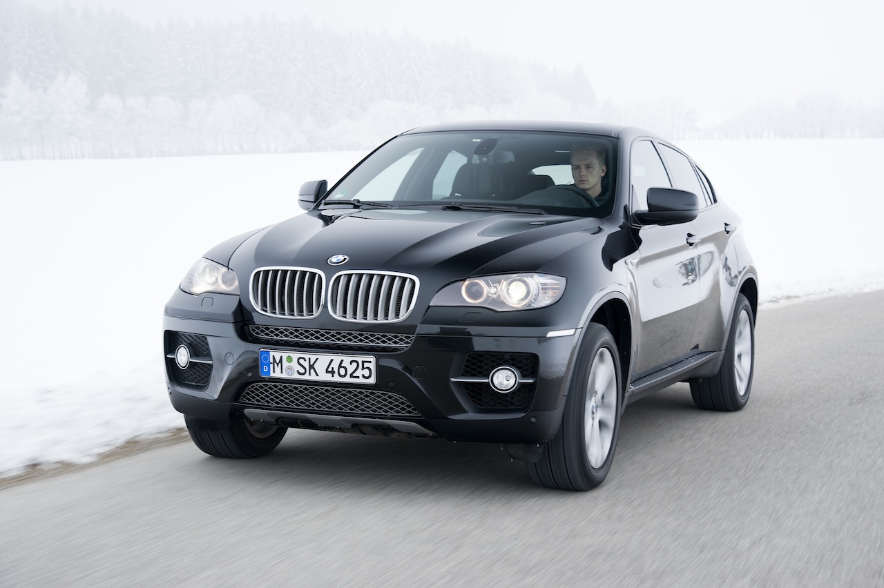 Second teaser of BMW X6 hits the web
