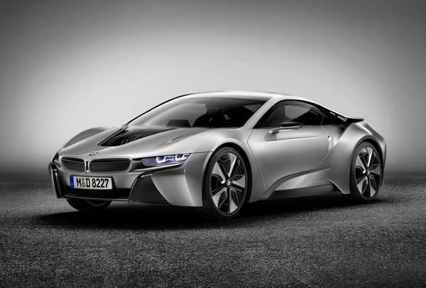 Production version of BMW i8 rendered