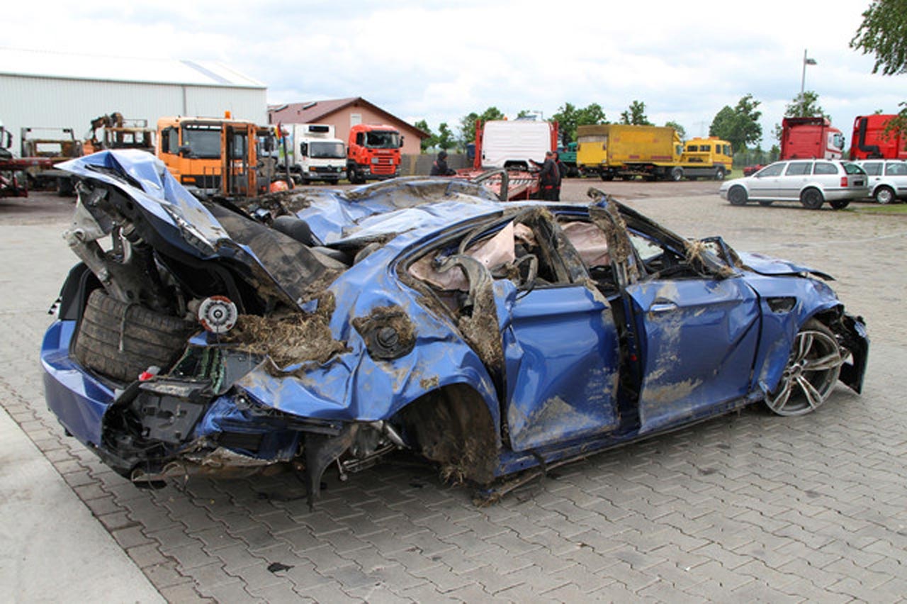 Crashed F10 BMW M5