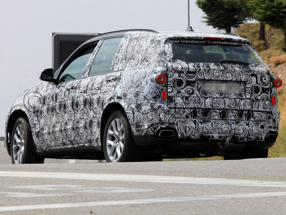 F15 BMW X5 spied once again, could debut at Detroit