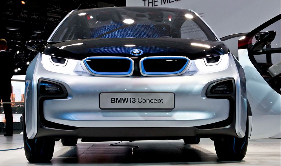 Frankfurt will see BMW’s first “born electric” car