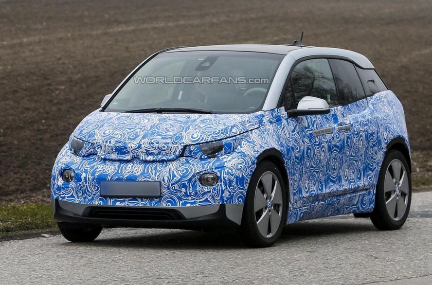 BMW i3 loses some camo