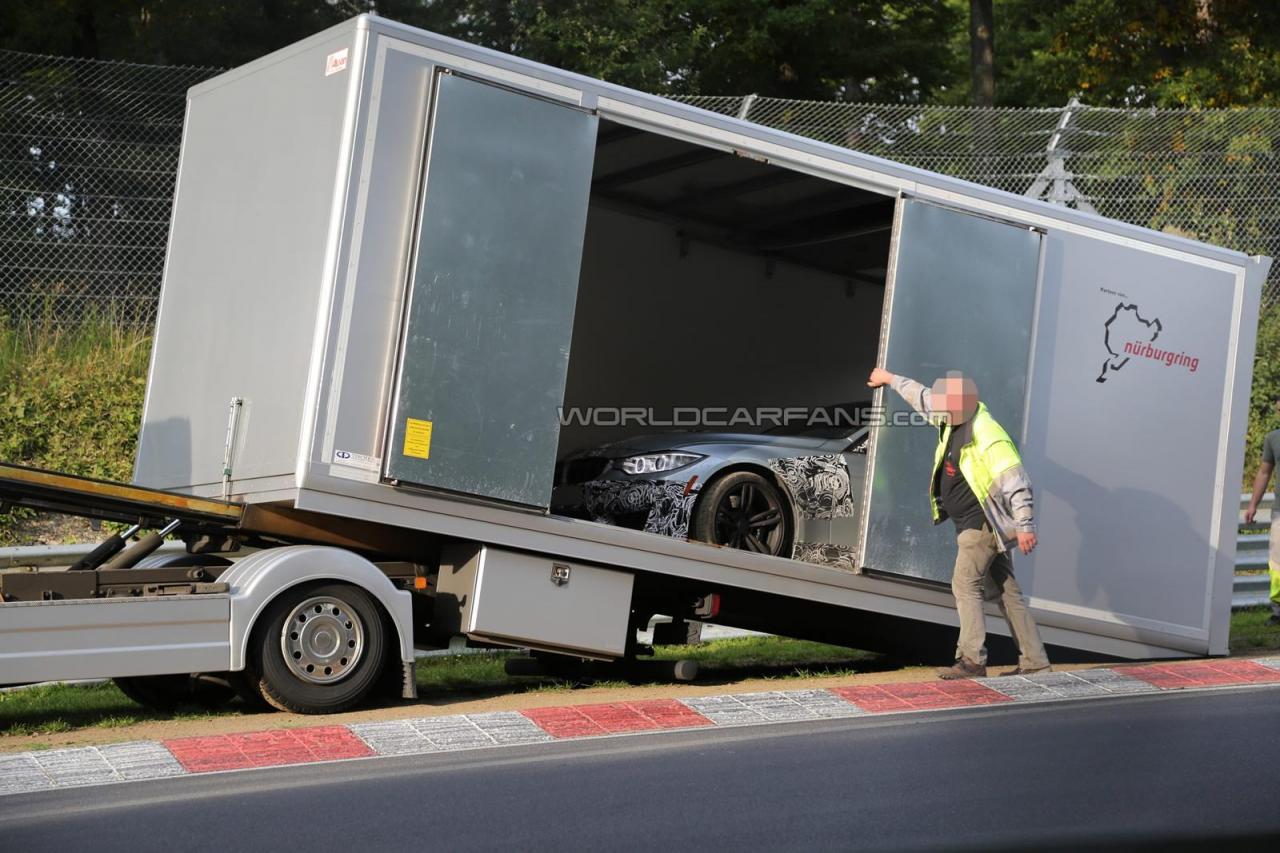 2014 BMW M3 Sedan crashes on Nurburgring
