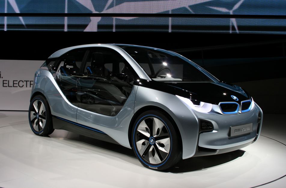 BMW i3 finally reached dealerships