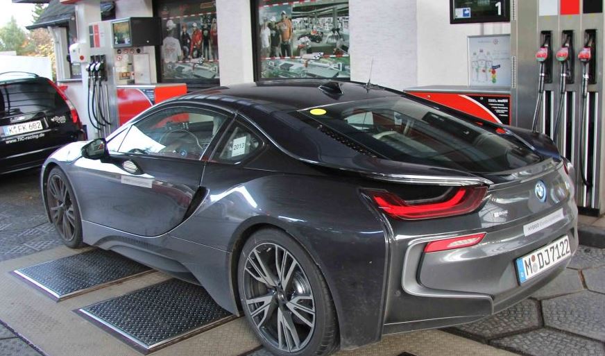 New photos of the BMW i8