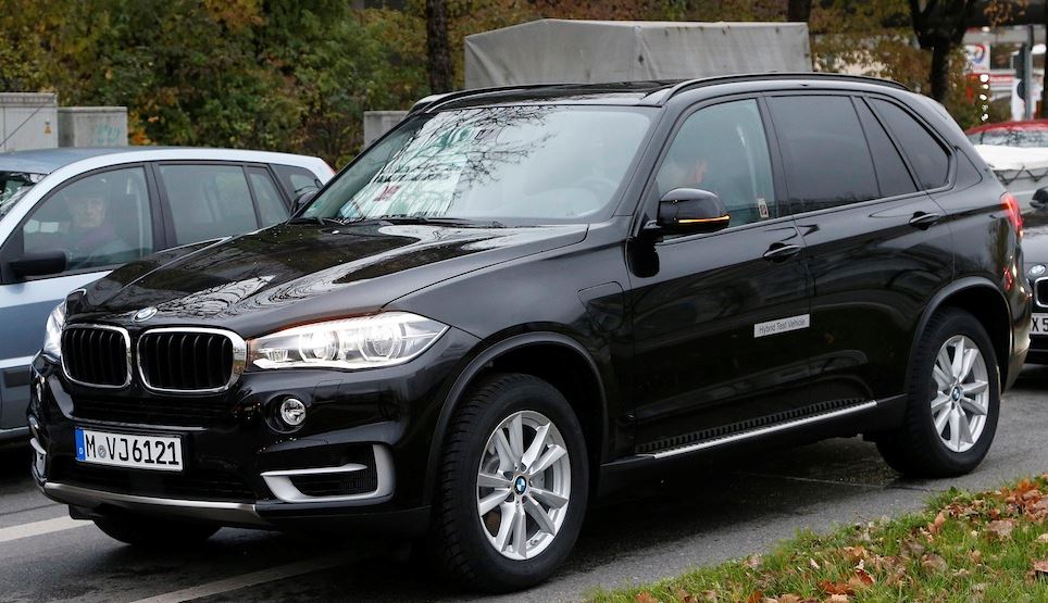 The BMW X5 eDrive Plug-In Hybrid Is Out for Testing