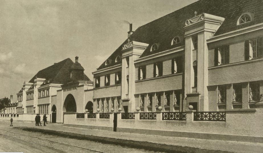 BMW to Purchase Land near Munich Plant