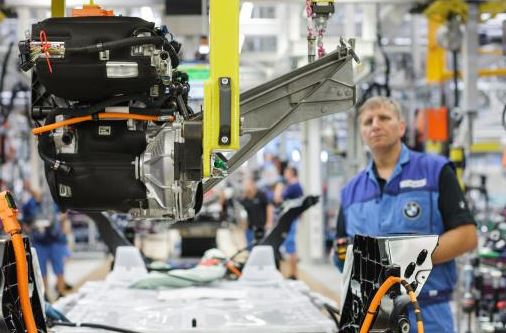 BMW Considers Expanding US Plant, Seeks Profitability Worldwide