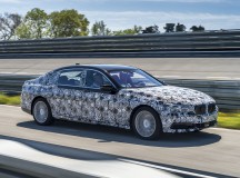 2016 BMW 7-Series Spy Shot
