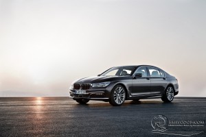 2016 G11/G12 BMW 7-Series Officially