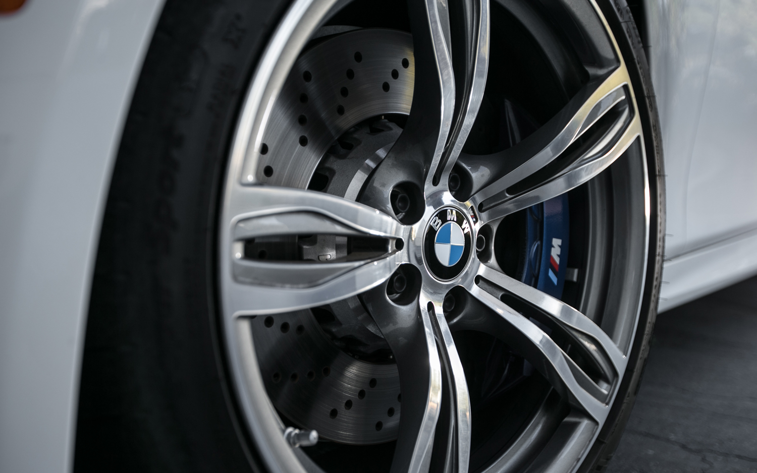 Buying The Right Wheel Rims For Your BMW