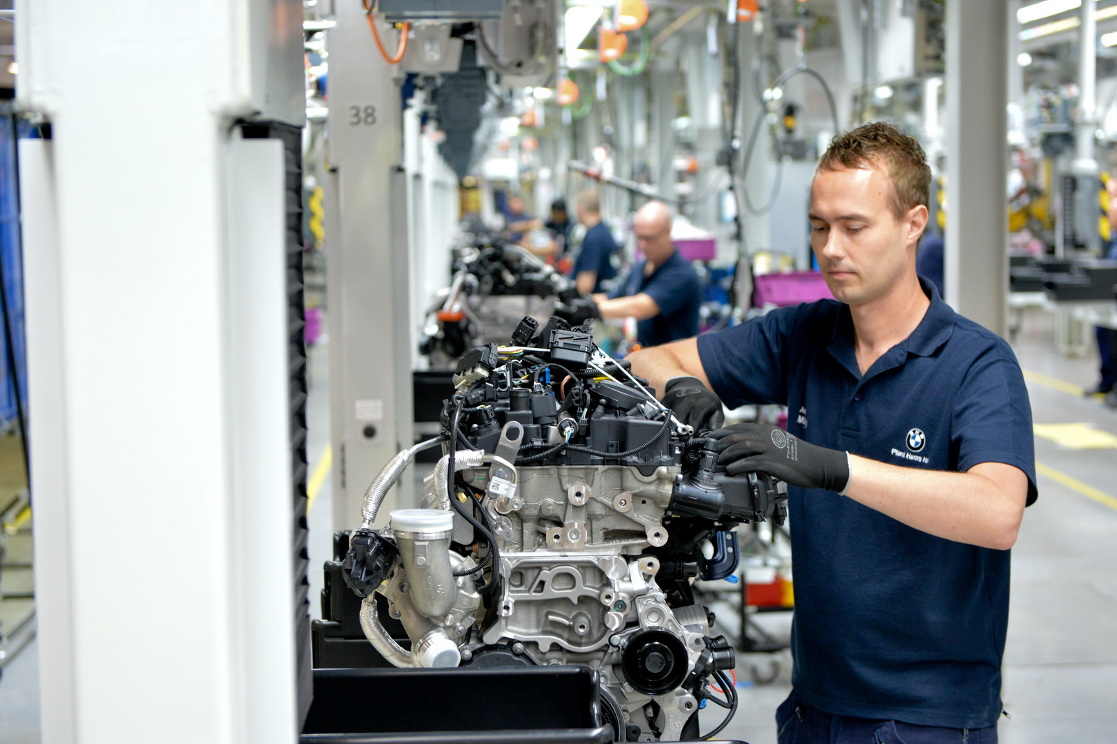 BMW`s New 3- and 4-Cylinder Engines Will Be Built at the Hams Hall Facility, UK
