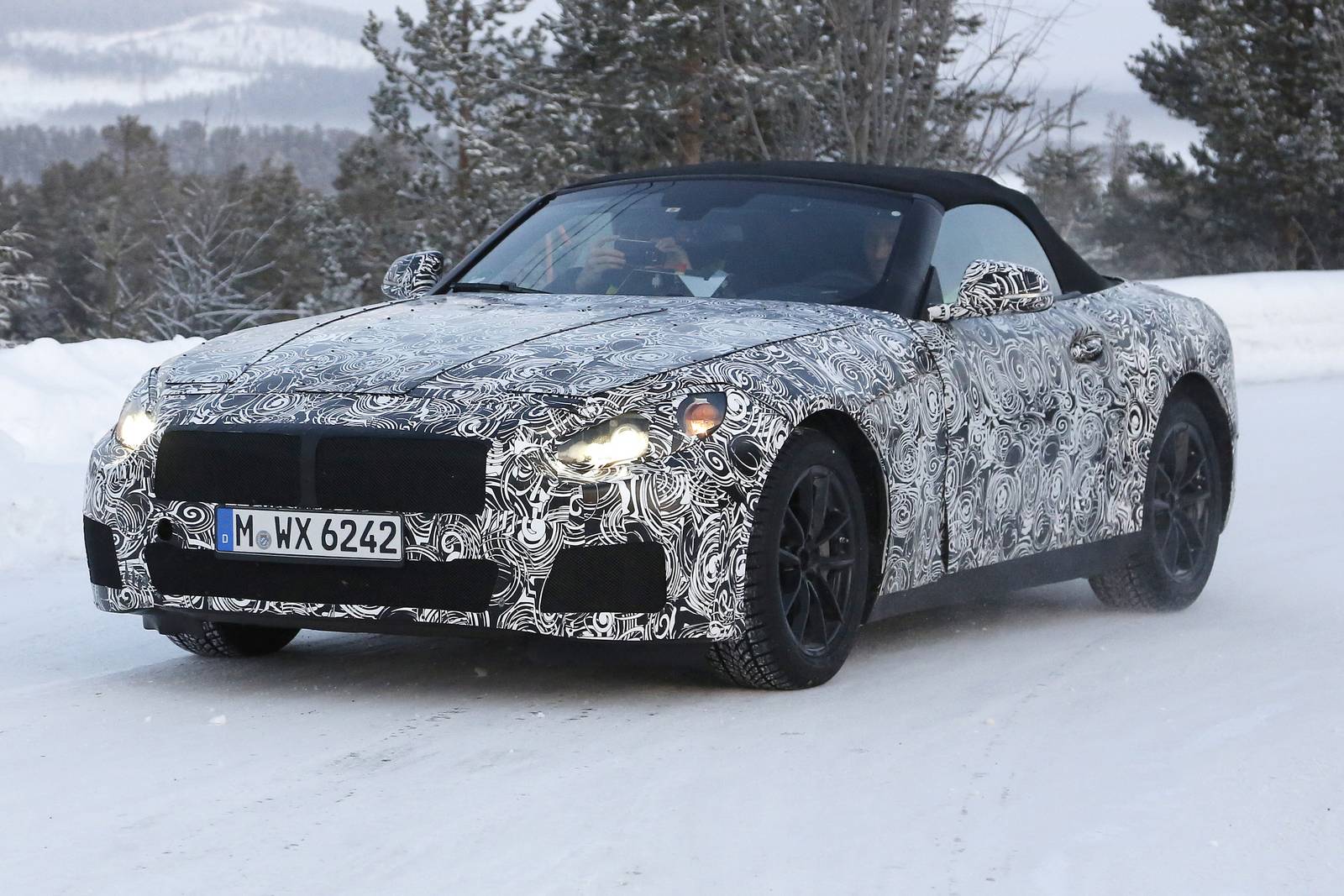 Spy Video: 2018 BMW Z5 Undergoes Snowy Tests