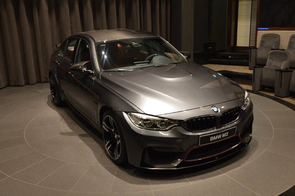 Photo Gallery Highlights Mineral Grey BMW M3 in Abu Dhabi