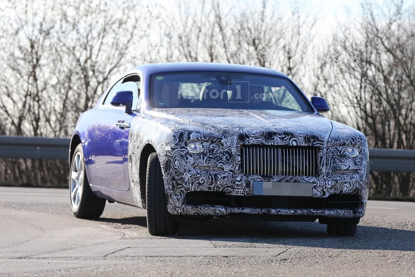 Rolls-Royce Wraith Coupe Facelift Spied during Tests