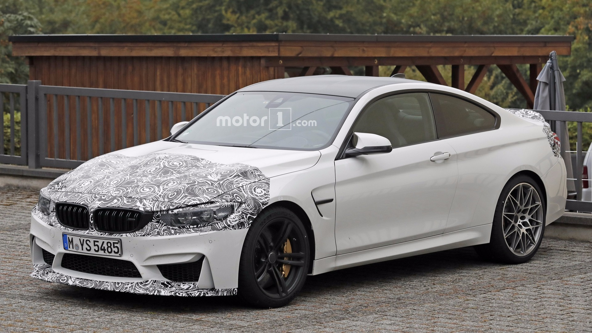 BMW Prepares Facelift Version for M4, Test Mule Caught on Slight Camo