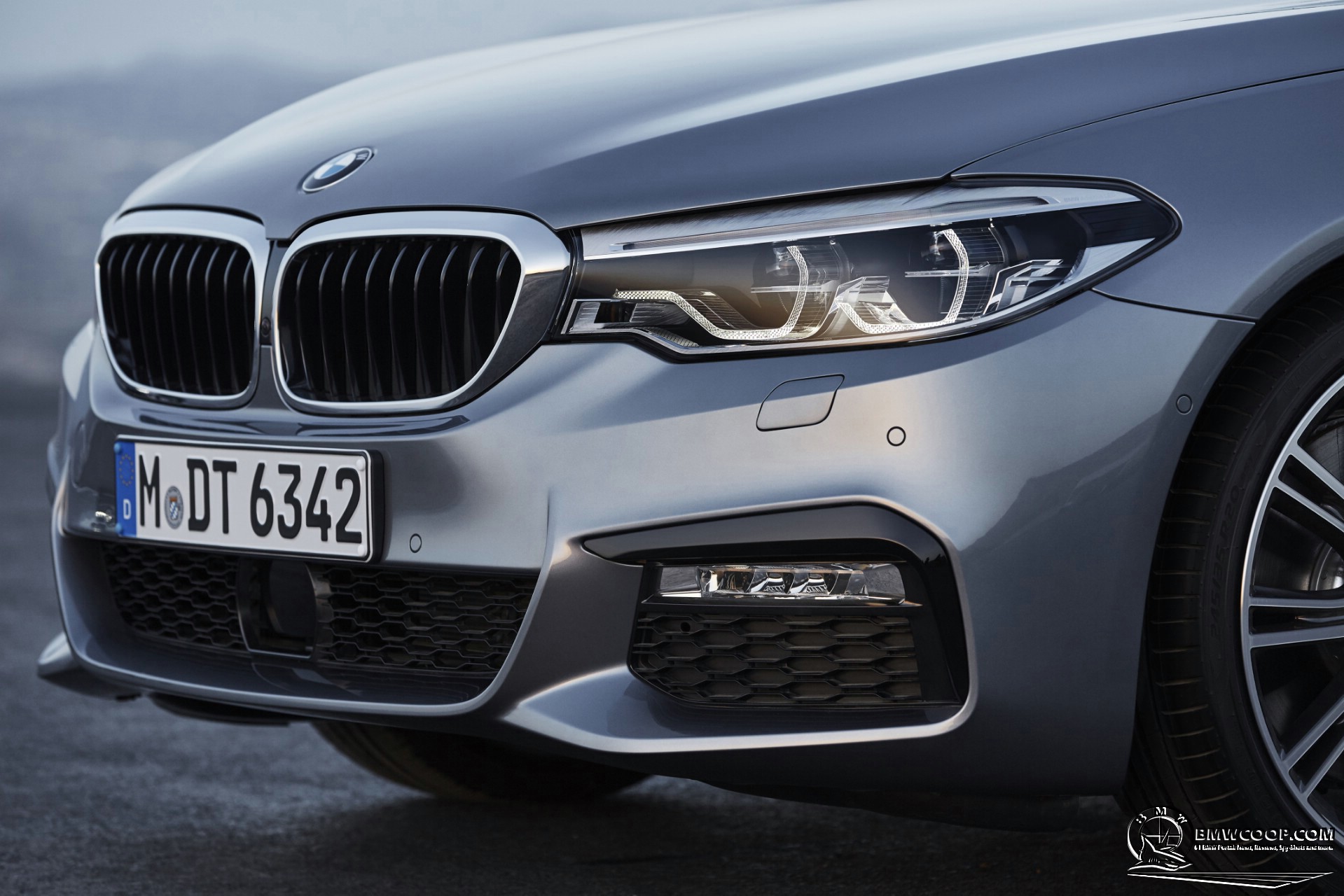 2017 BMW 5 Series M-Sport Package