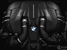 2017 BMW 5 Series M550i xDrive Engine