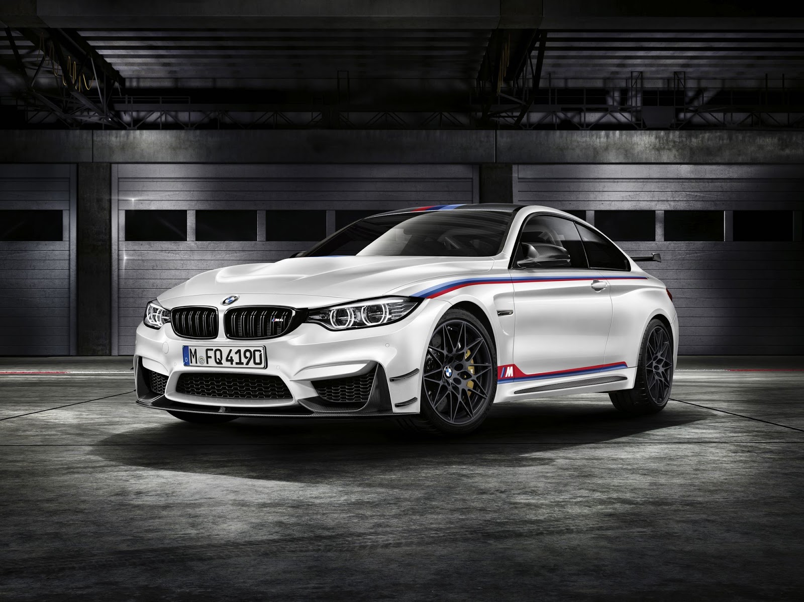 BMW M4 DTM Champion Edition Breaks Cover