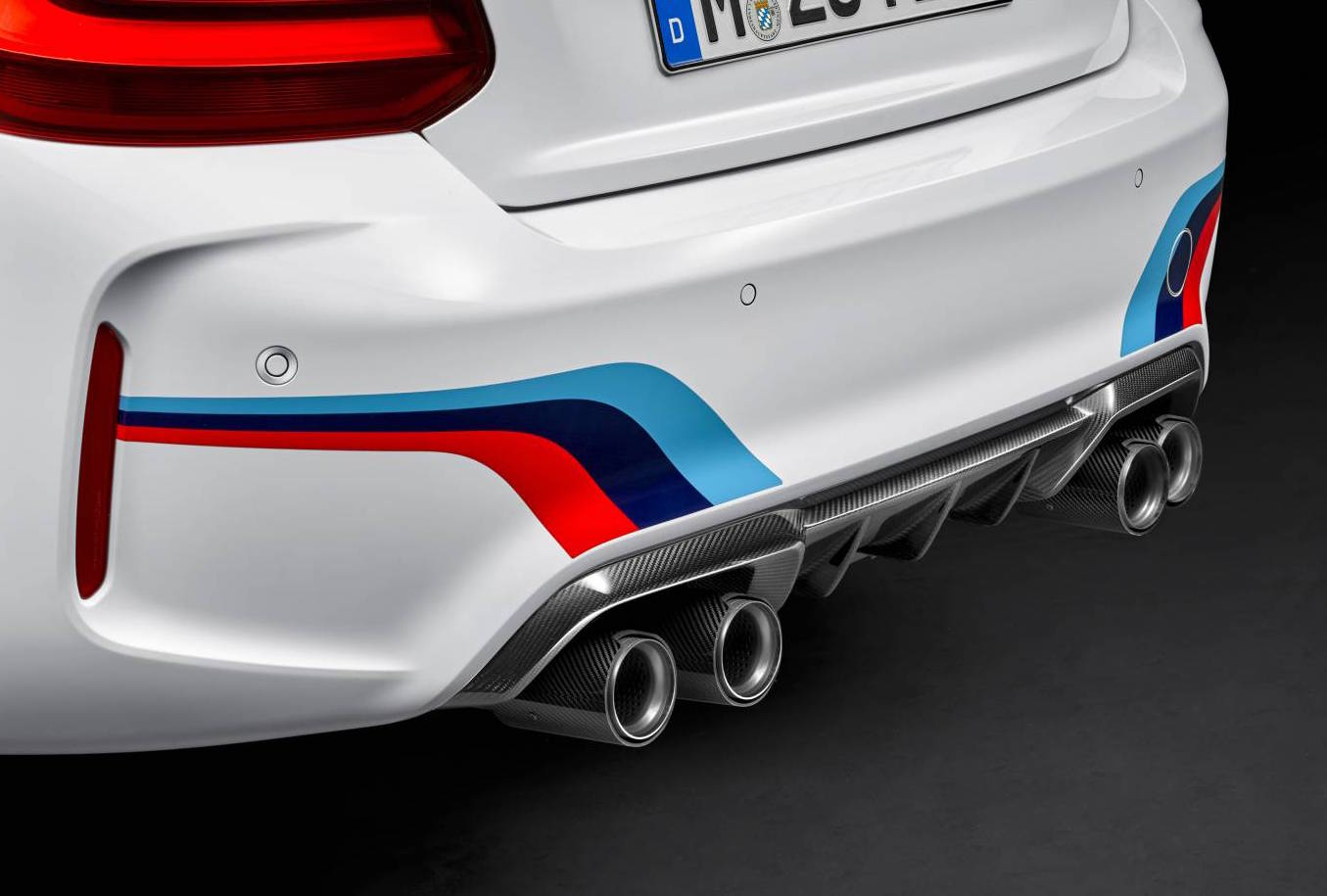 Australia: 2016 BMW M2 Coupe with M Performance Exhaust Introduced
