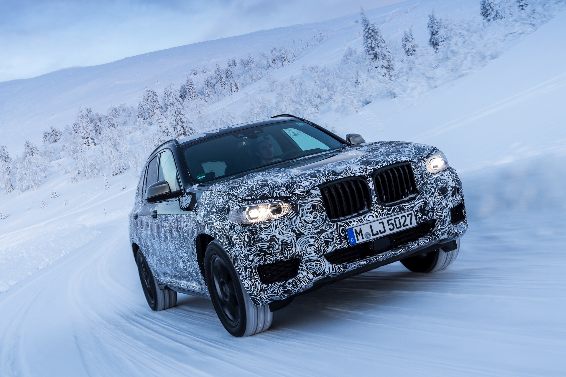 G01 BMW X3 Spied in Official Shots