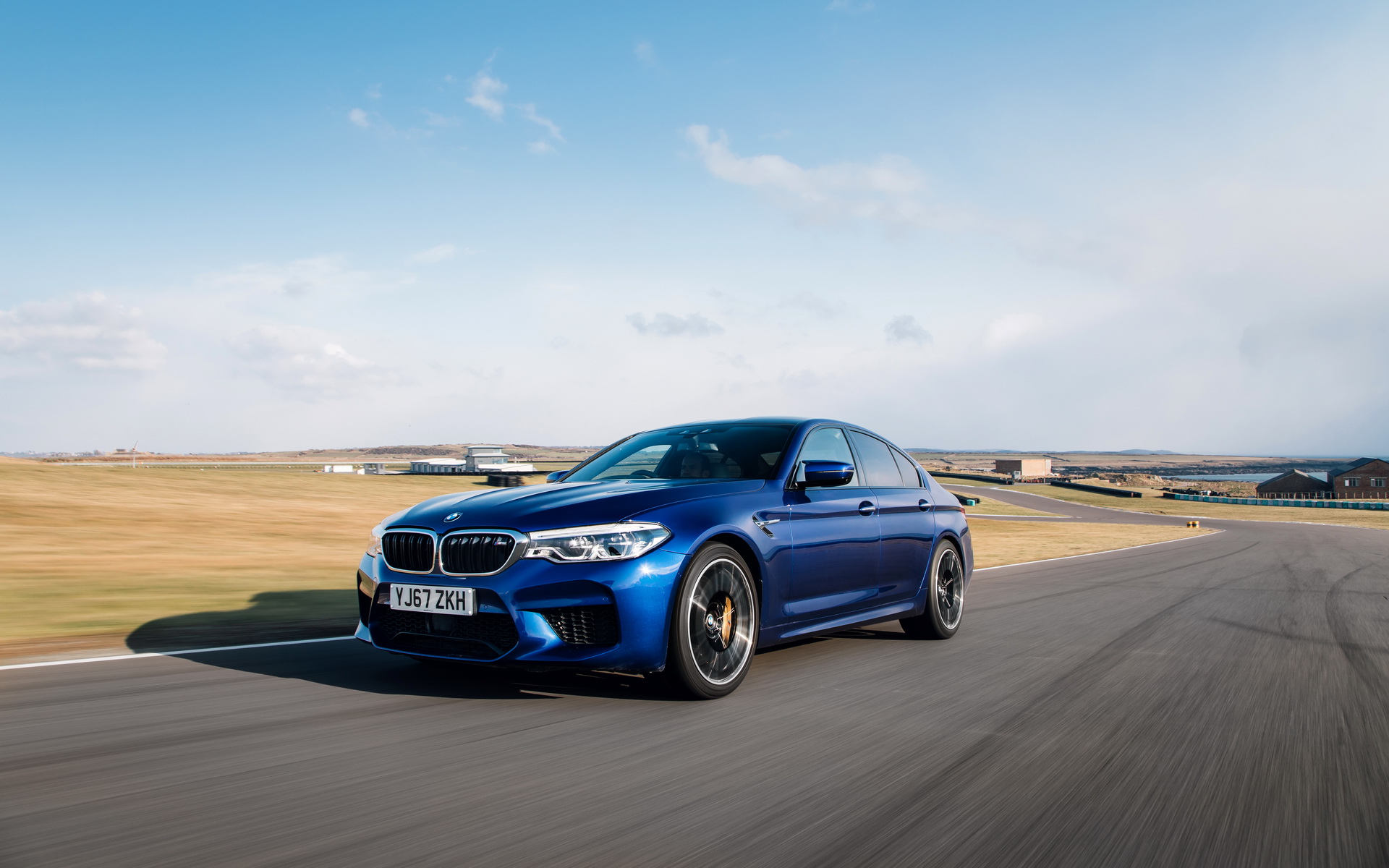 UK – Videos and Media Gallery: 2018 BMW M5 Announced – Price Set at £89,645